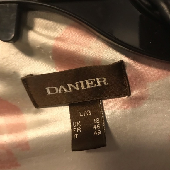 Danier leather coat size large - Picture 2 of 8